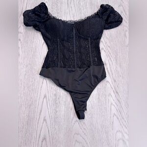 Lulu's Black Lace Puff Sleeve Corset Style Bodysuit Size Xs